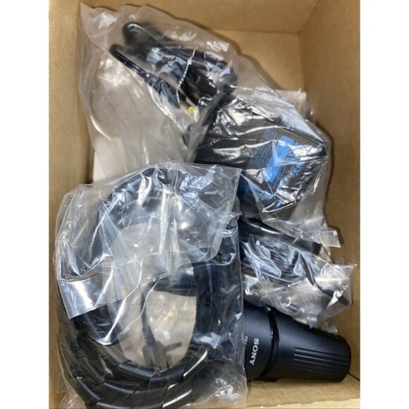 Sony D-MJ95 Portable Car CD Player Walkman G-Protection with Original Box - Picture 10 of 16